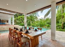 Villa Atas Awan, Dining Area